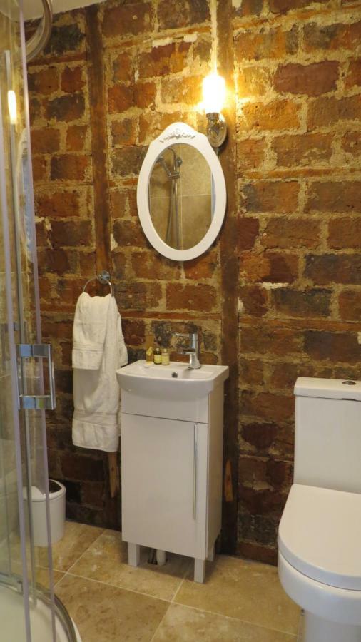 מלון יוגאל Abbey View House מראה חיצוני תמונה